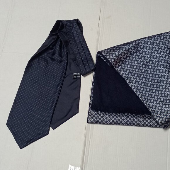 ❤️Lot 2 MENS ERRE NAVY & LIGHT BLUE ASCOT AND SCARF WRAP - Picture 1 of 8